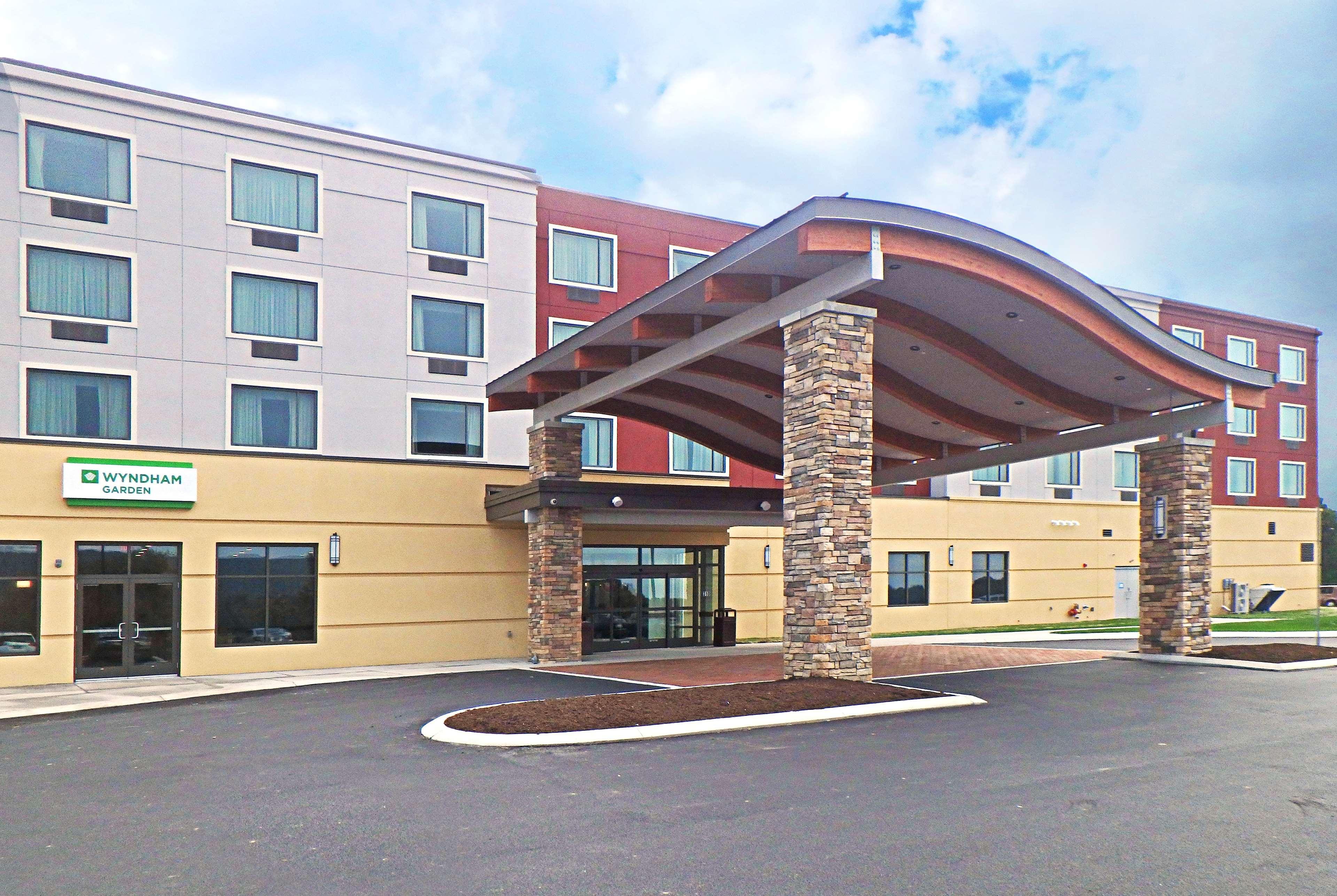 Wyndham Garden State College Hotel Boalsburg Exterior foto